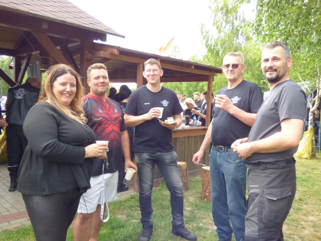 Parada motocykli przez Mławę i piknik [FILM, ZDJĘCIA]