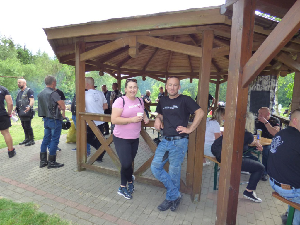 Parada motocykli przez Mławę i piknik [FILM, ZDJĘCIA]