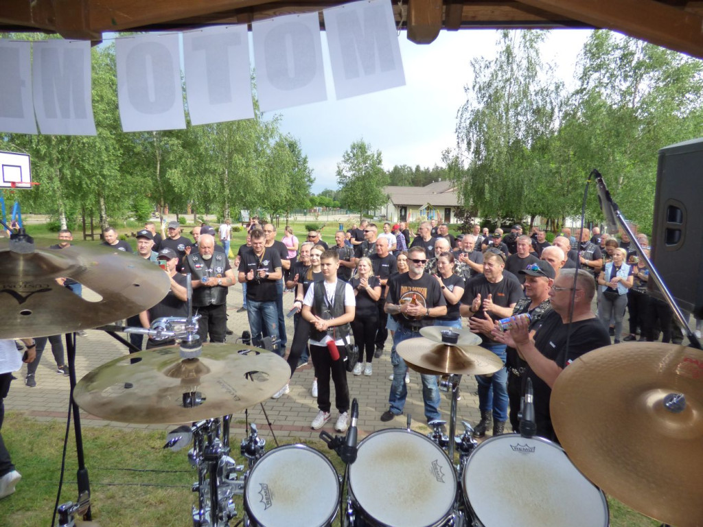 Parada motocykli przez Mławę i piknik [FILM, ZDJĘCIA]