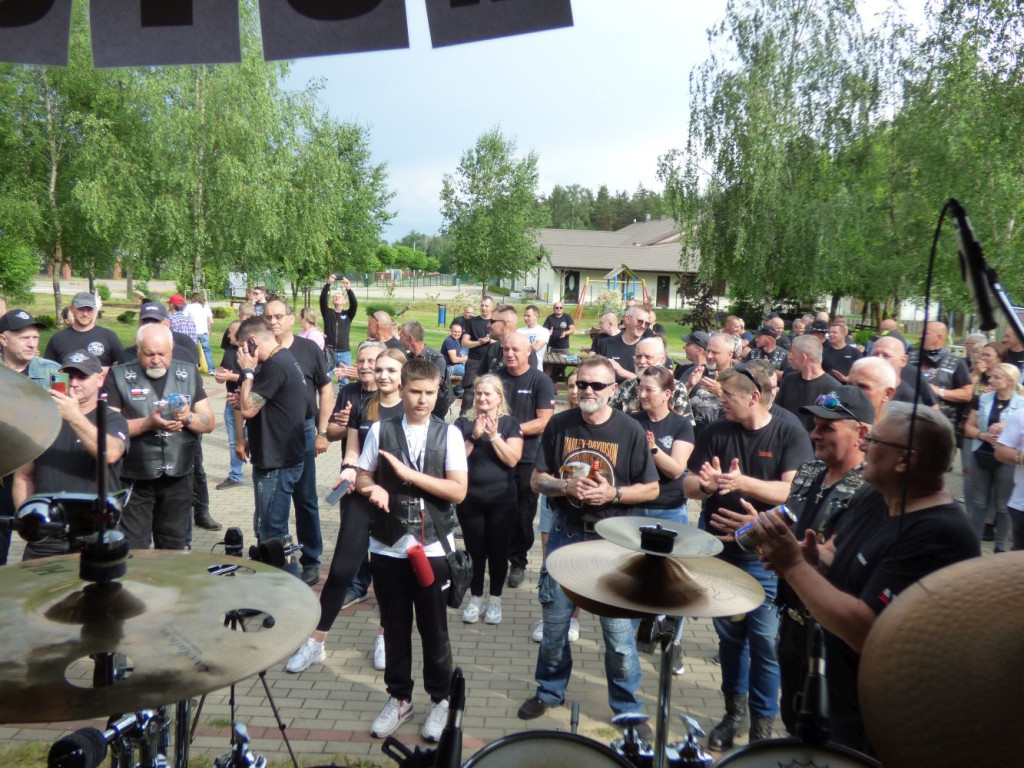 Parada motocykli przez Mławę i piknik [FILM, ZDJĘCIA]