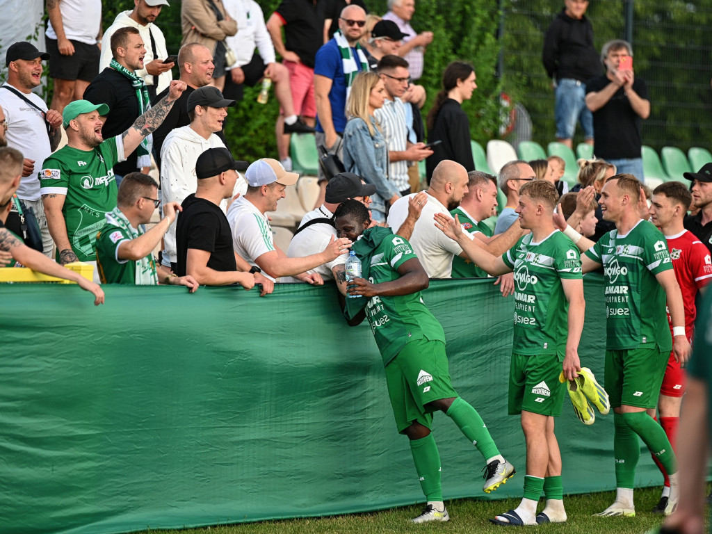 Dublet Tworka w ważnym meczu.  Ucieczka ze strefy spadkowej