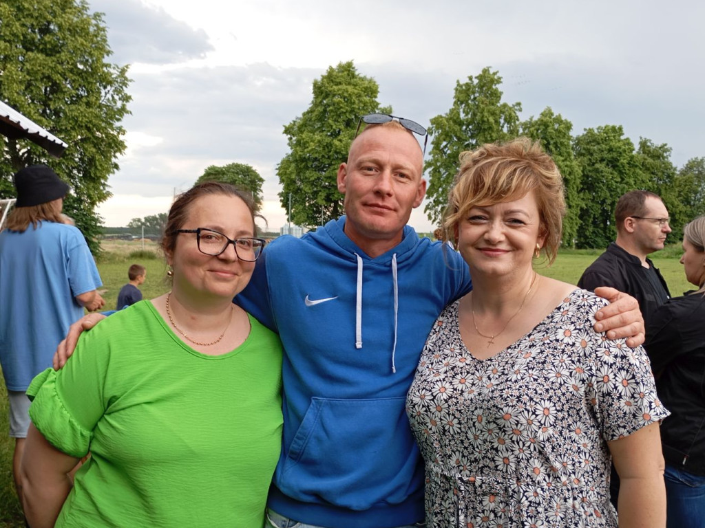 Motocykliści w Domu Dziecka w Kowalewie 