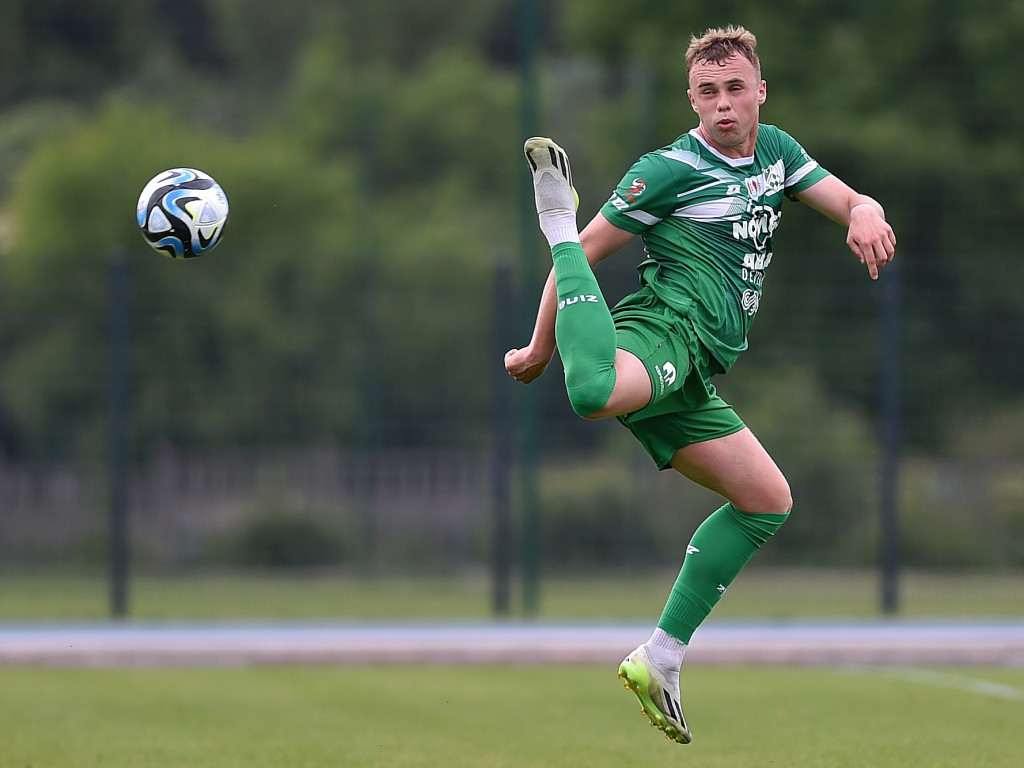 Dublet Tworka w ważnym meczu.  Ucieczka ze strefy spadkowej