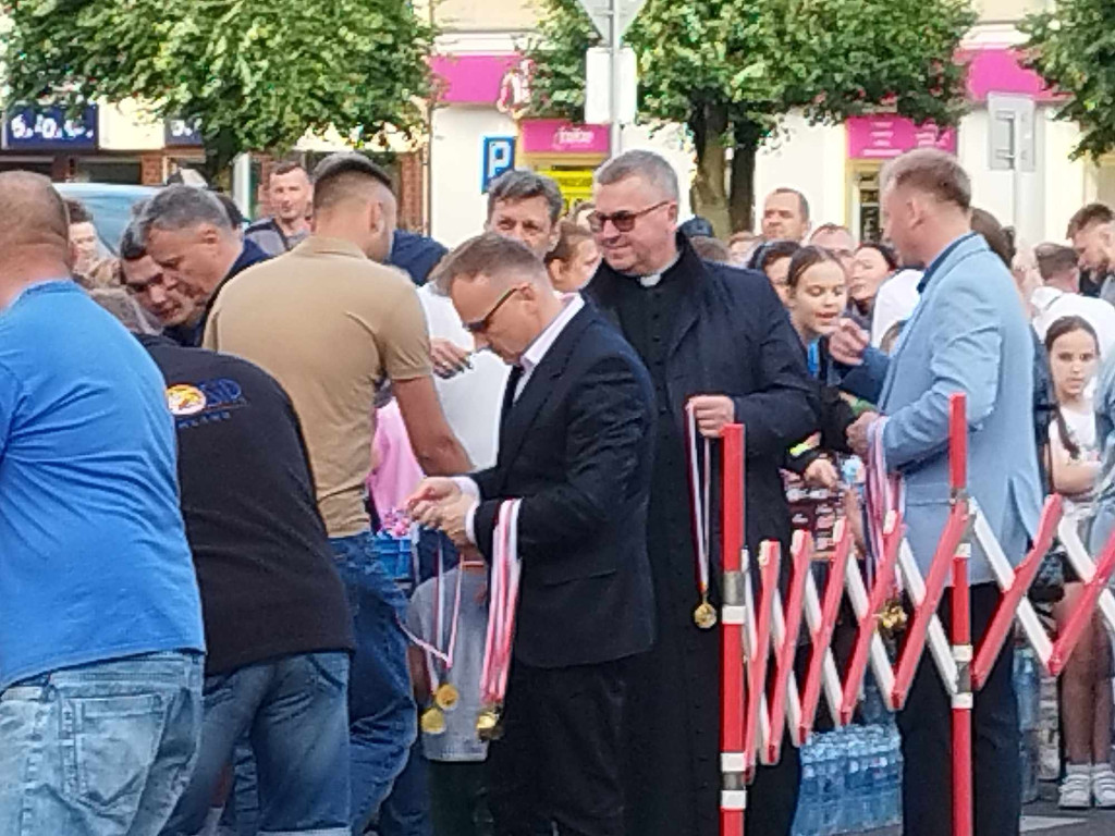 Setki mieszkańców pobiegło ulicami Mławy [ZDJĘCIA]