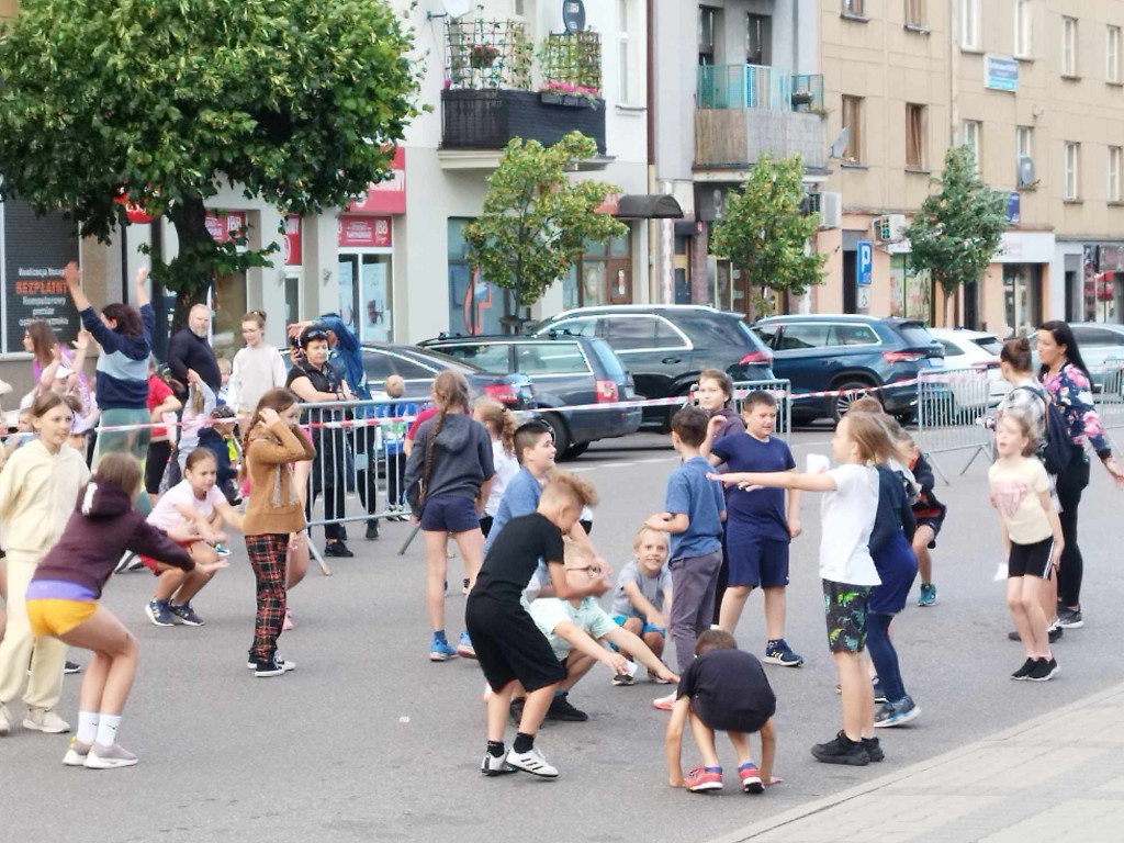 Setki mieszkańców pobiegło ulicami Mławy [ZDJĘCIA]
