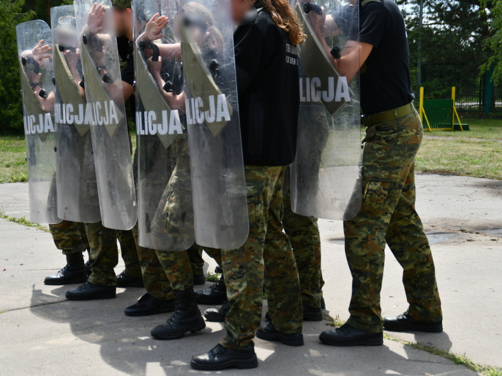 Policjanci szkolą Wojsko Polskie