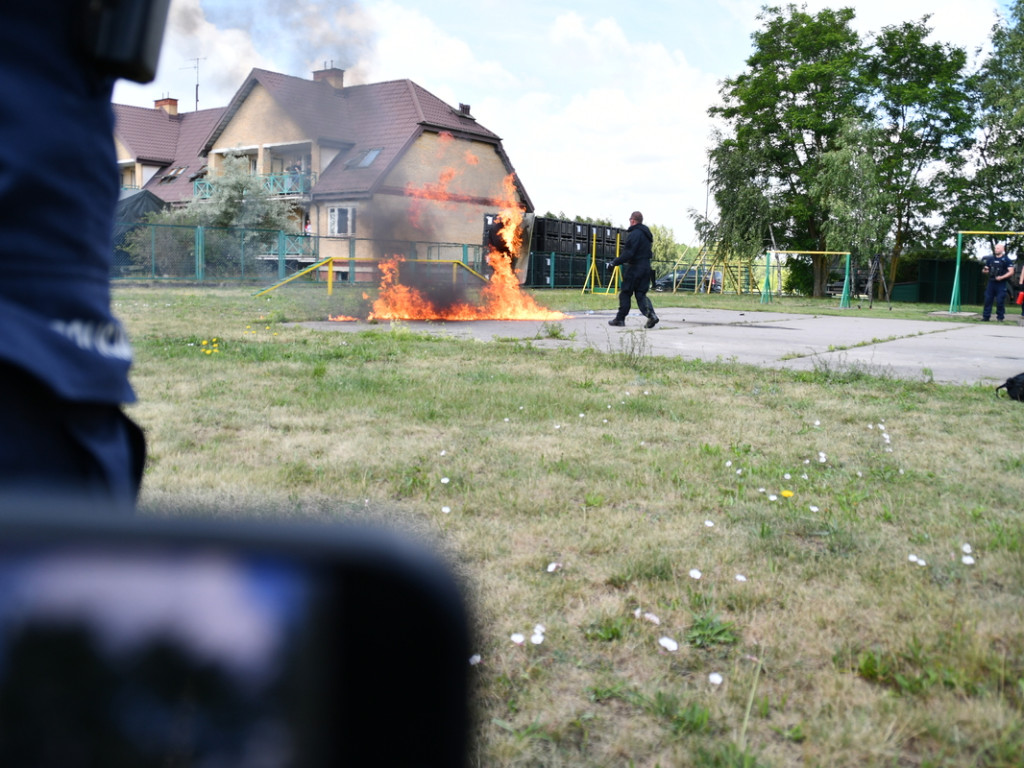 Policjanci szkolą Wojsko Polskie
