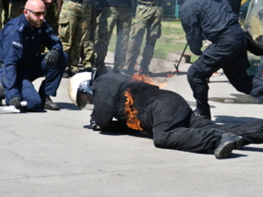 Policjanci szkolą Wojsko Polskie