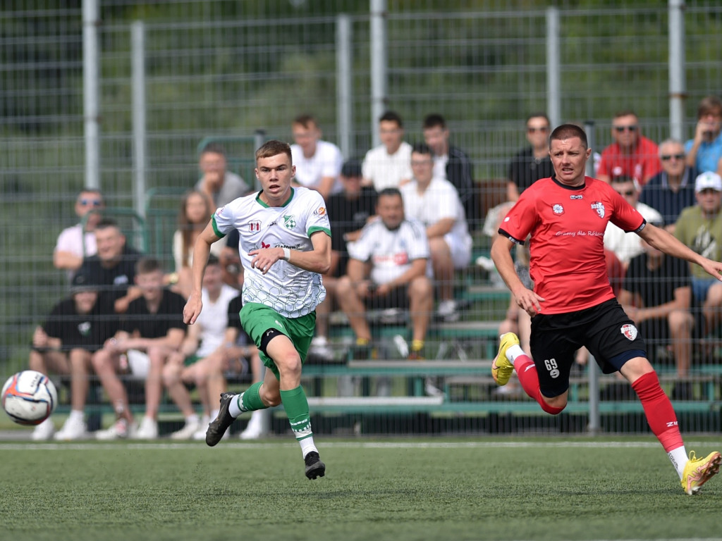 Rezerwy nie dały rady. Awans uciekł w ostatniej kolejce