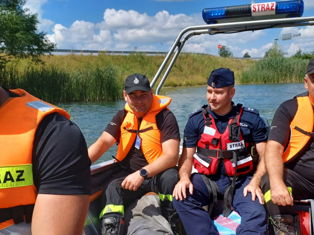 Policja i strażacy na Cegielni [ZDJĘCIA]