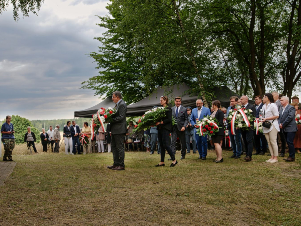 Pamięci Puszczyka i jego oddziału w Niedziałkach