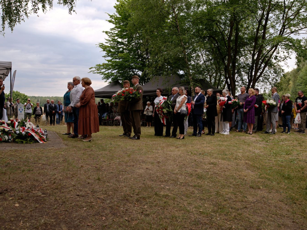 Pamięci Puszczyka i jego oddziału w Niedziałkach