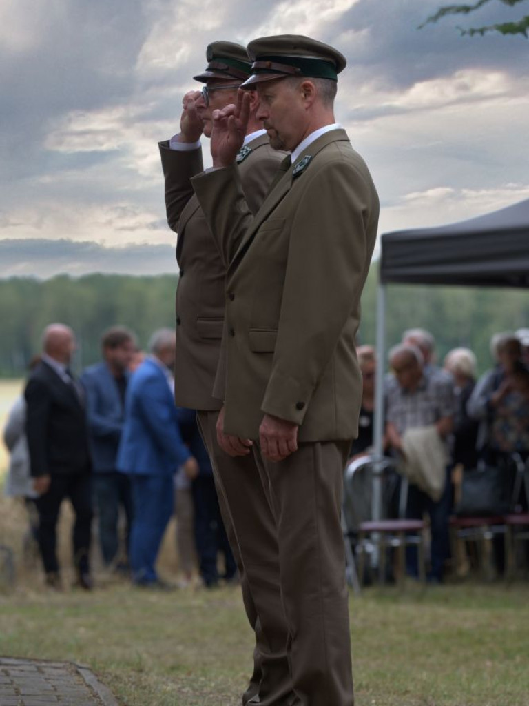 Pamięci Puszczyka i jego oddziału w Niedziałkach