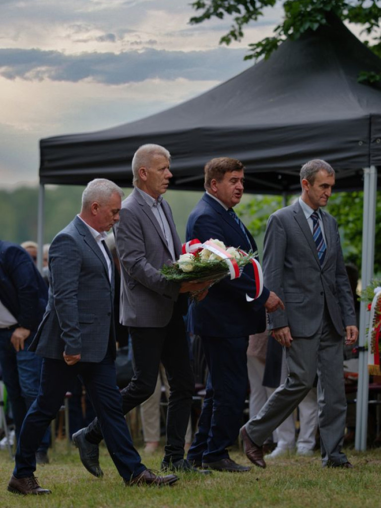 Pamięci Puszczyka i jego oddziału w Niedziałkach