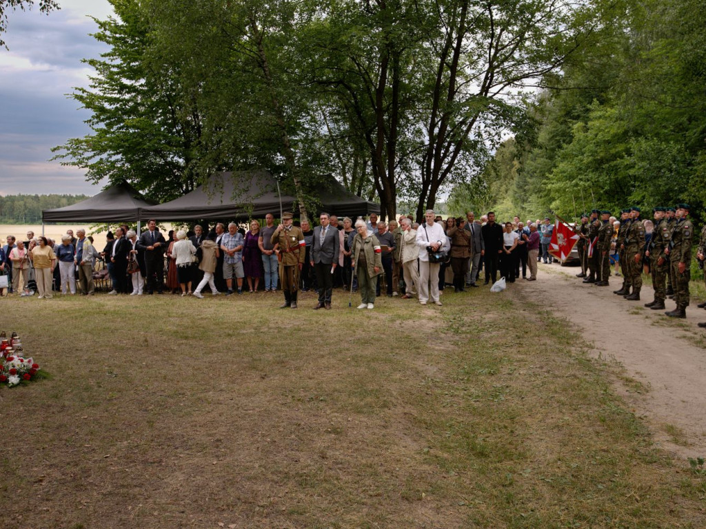 Pamięci Puszczyka i jego oddziału w Niedziałkach