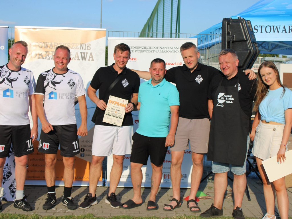 Szerszenie pokąsały konkurentów. Puchar dla Athletic Hornets.