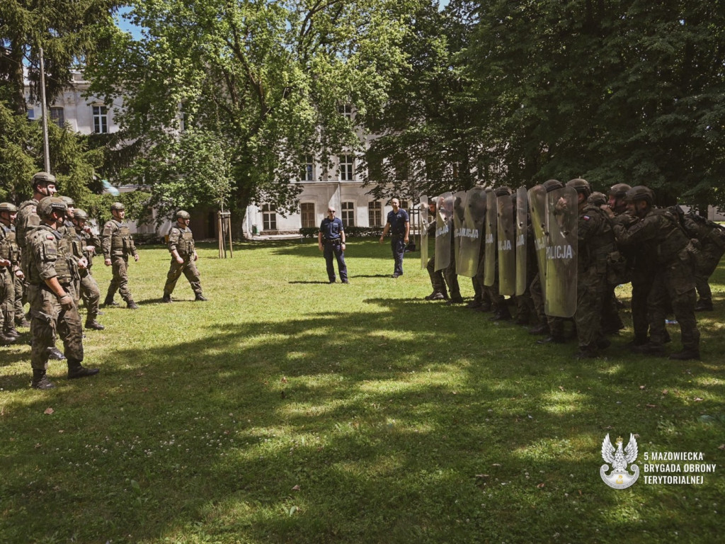 Policja szkoli Terytorialsów broniących granicy