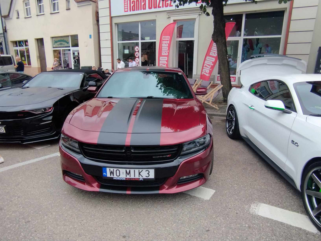 Jarmark Wojciechowy i pokaz niezwykłych samochodów