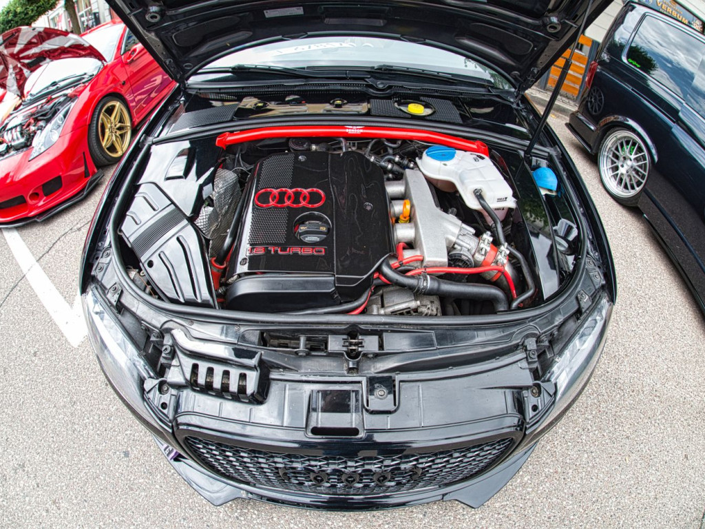 W centrum Mławy najlepsze auta tuningowe z całej Polski