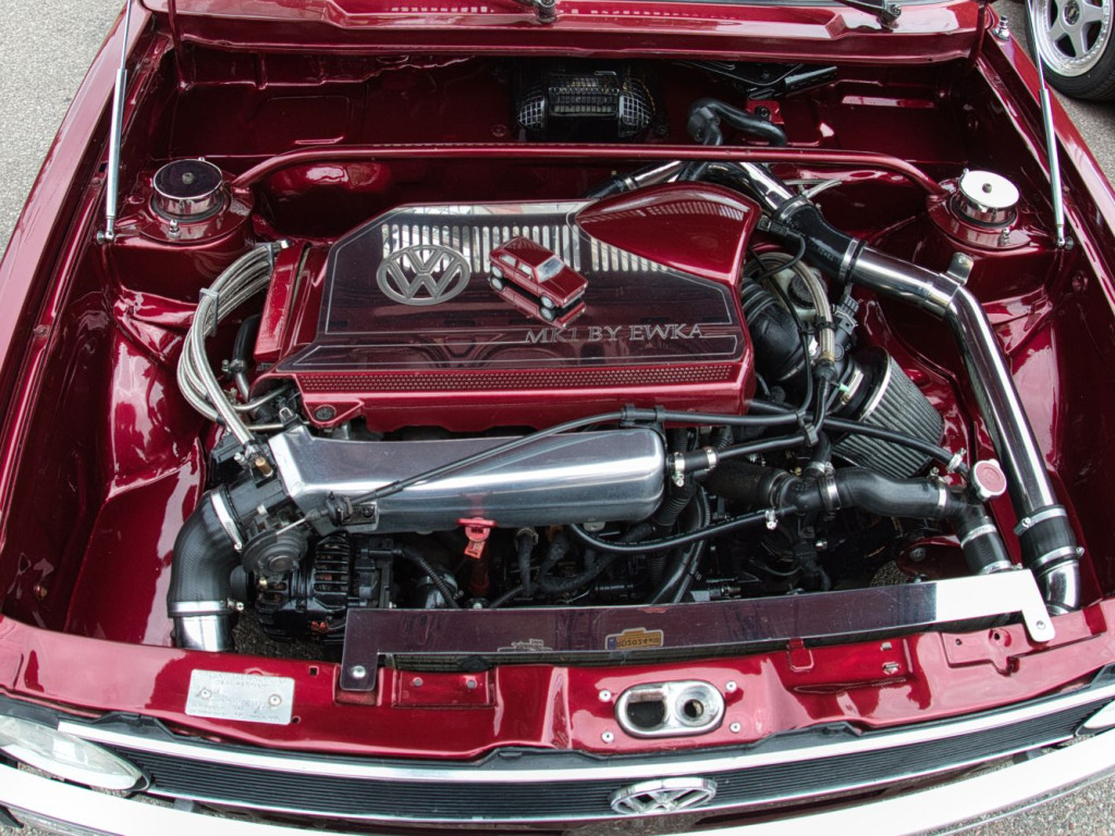 W centrum Mławy najlepsze auta tuningowe z całej Polski