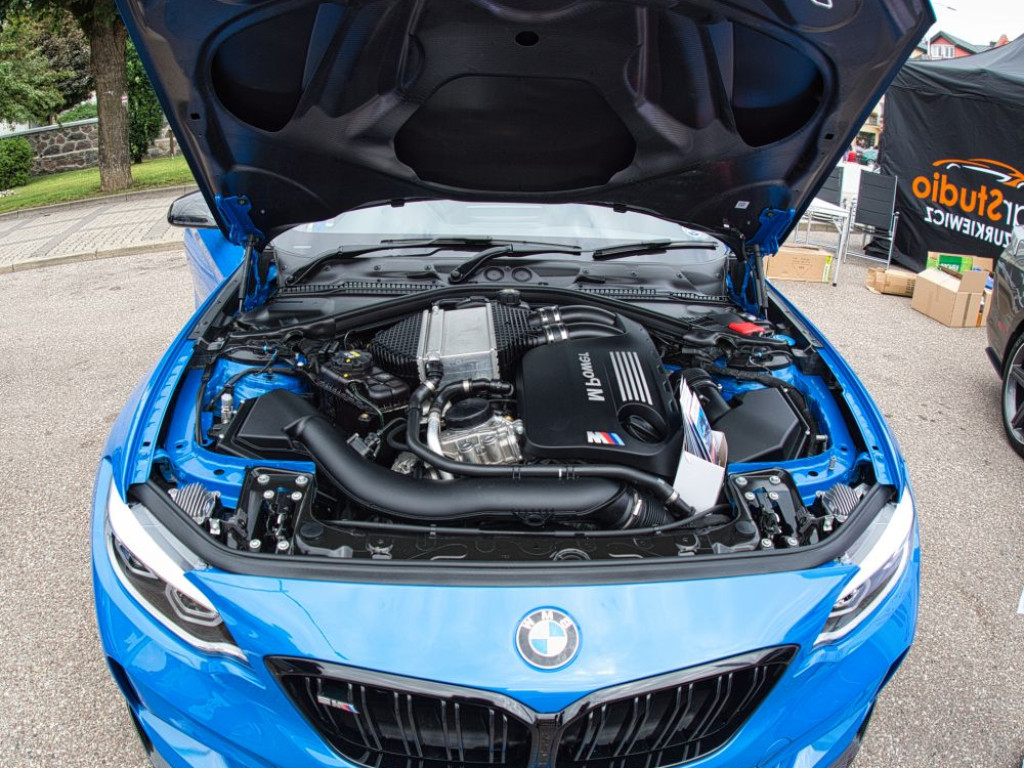 W centrum Mławy najlepsze auta tuningowe z całej Polski