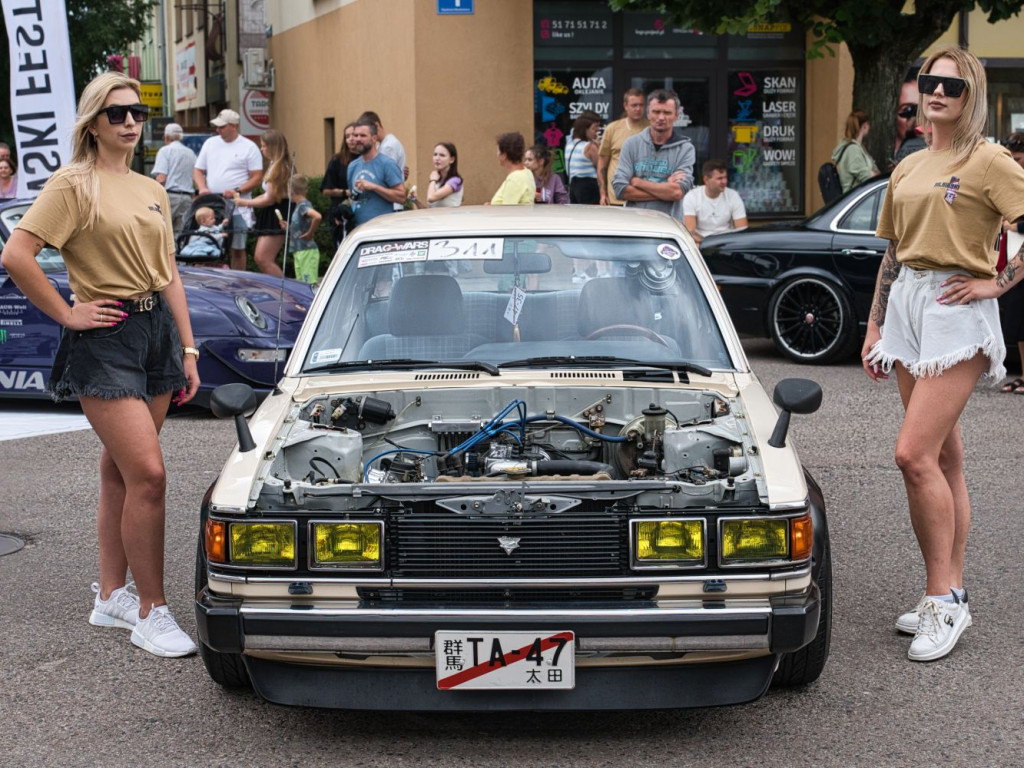 W centrum Mławy najlepsze auta tuningowe z całej Polski