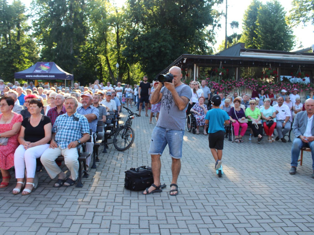 Publiczność gorąco oklaskiwała Warszawską Orkiestrę Sentymentalną