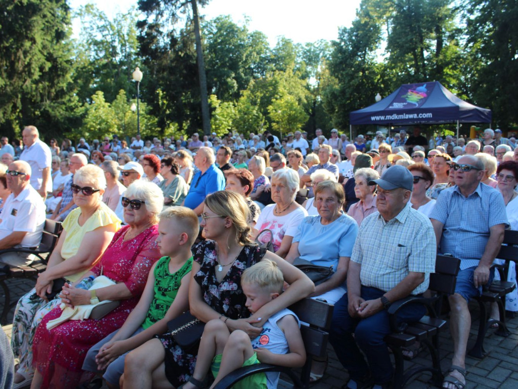 Publiczność gorąco oklaskiwała Warszawską Orkiestrę Sentymentalną