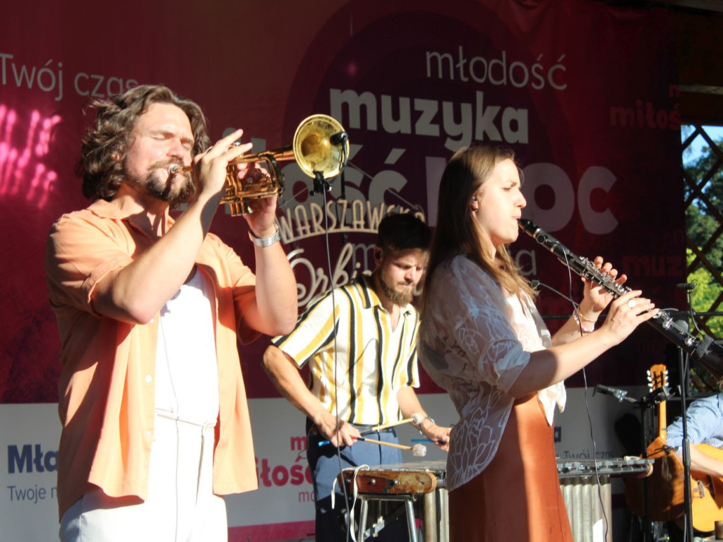 Publiczność gorąco oklaskiwała Warszawską Orkiestrę Sentymentalną