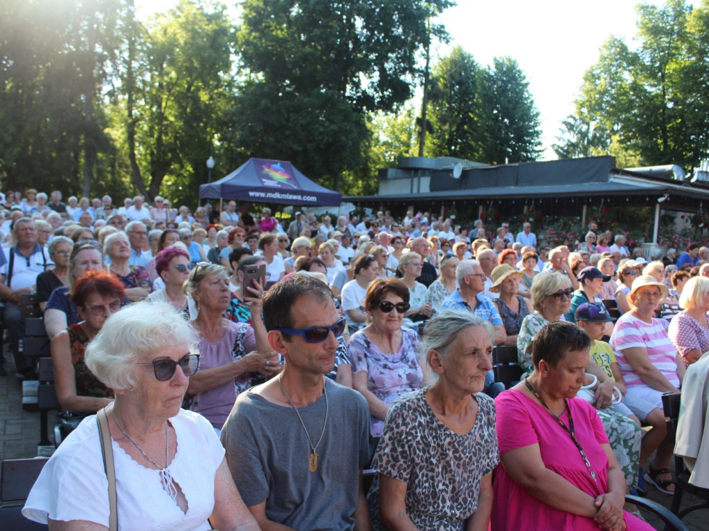 Publiczność gorąco oklaskiwała Warszawską Orkiestrę Sentymentalną