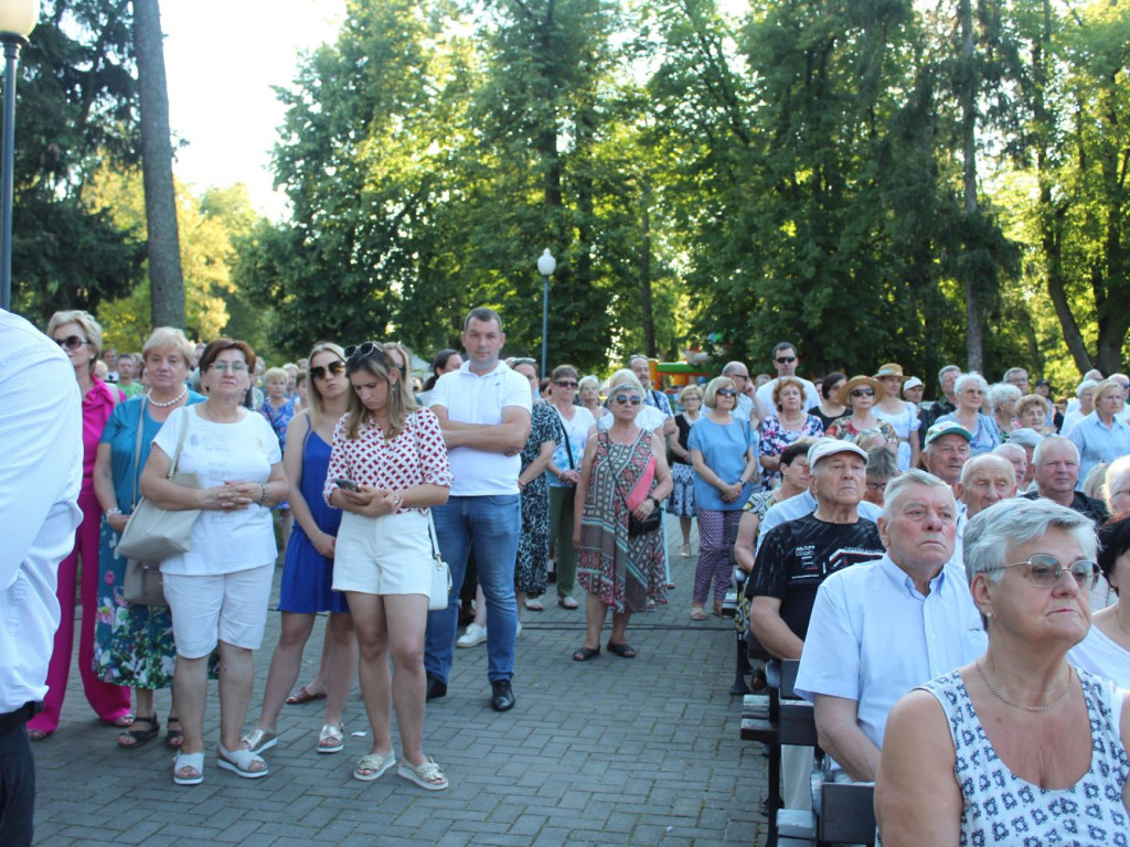 Publiczność gorąco oklaskiwała Warszawską Orkiestrę Sentymentalną