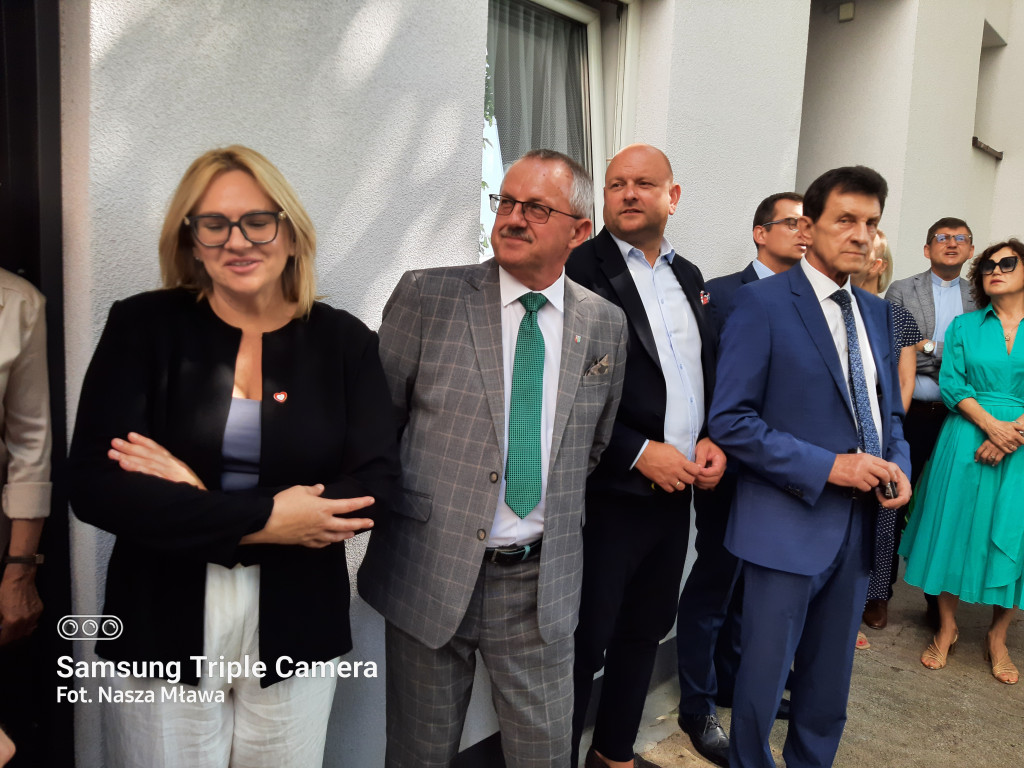 Poseł RP Maria Koźlakiewicz otworzyła biuro poselskie w Mławie