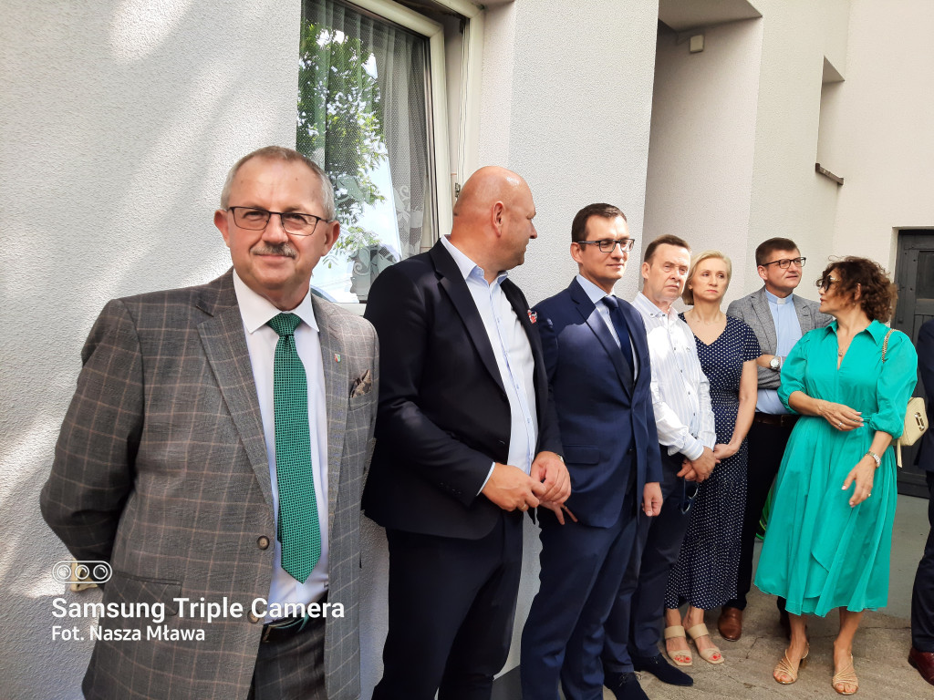 Poseł RP Maria Koźlakiewicz otworzyła biuro poselskie w Mławie