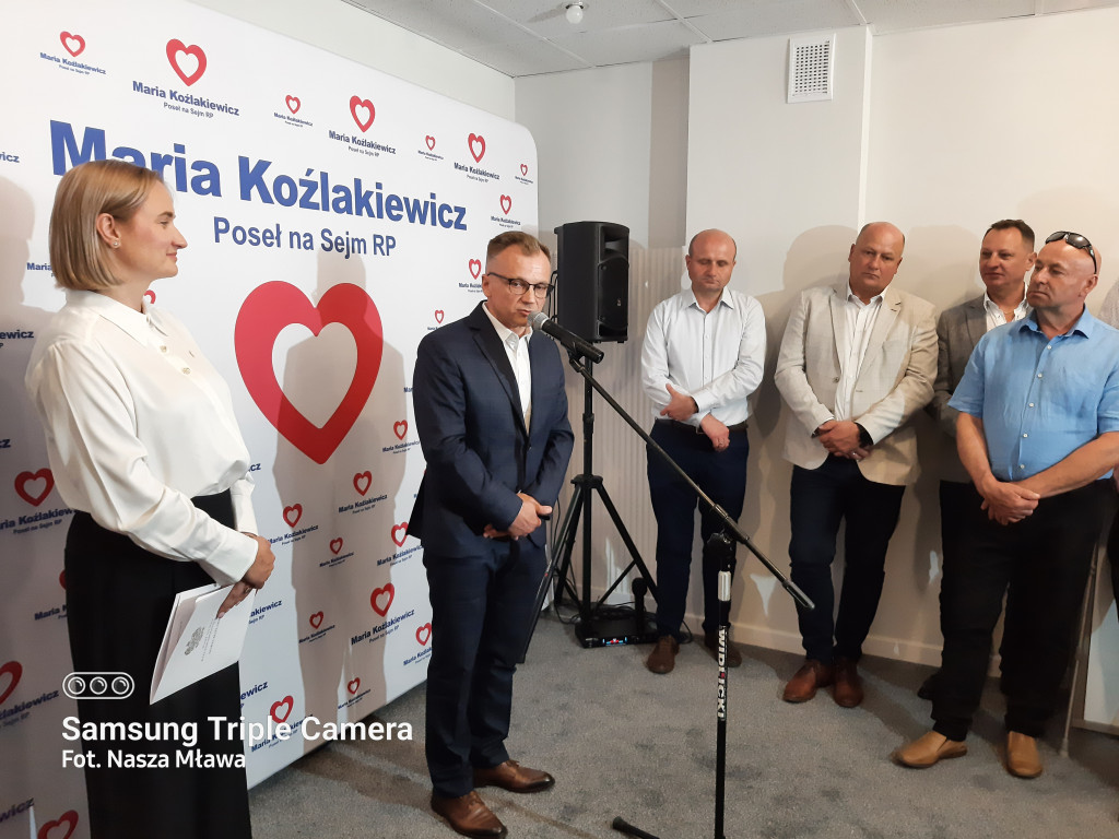 Poseł RP Maria Koźlakiewicz otworzyła biuro poselskie w Mławie