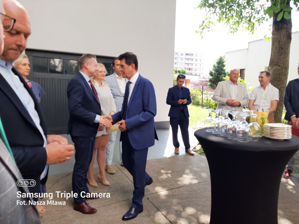 Poseł RP Maria Koźlakiewicz otworzyła biuro poselskie w Mławie