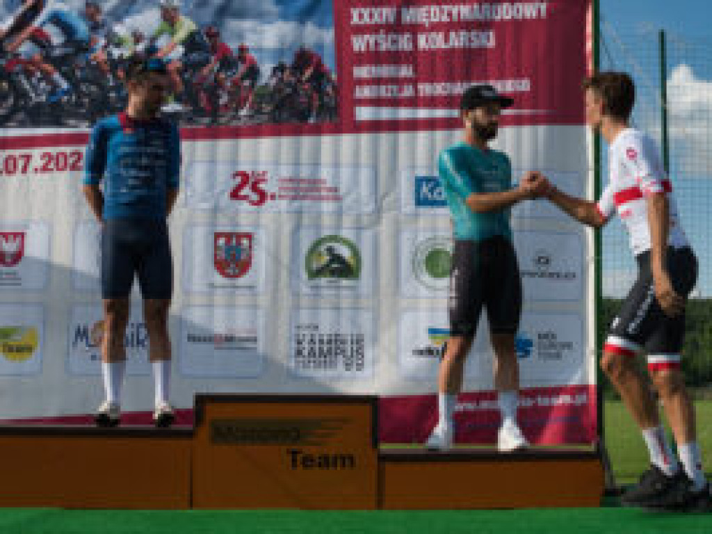 Peleton w obiektywie Jakubowskiego