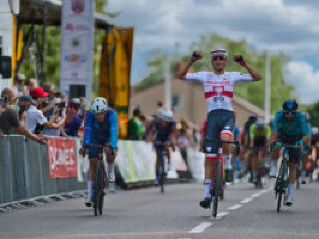 Peleton w obiektywie Jakubowskiego