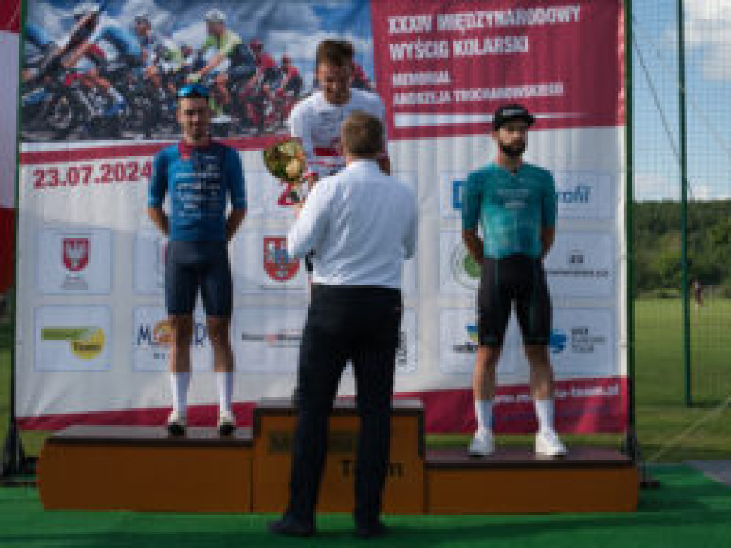 Peleton w obiektywie Jakubowskiego