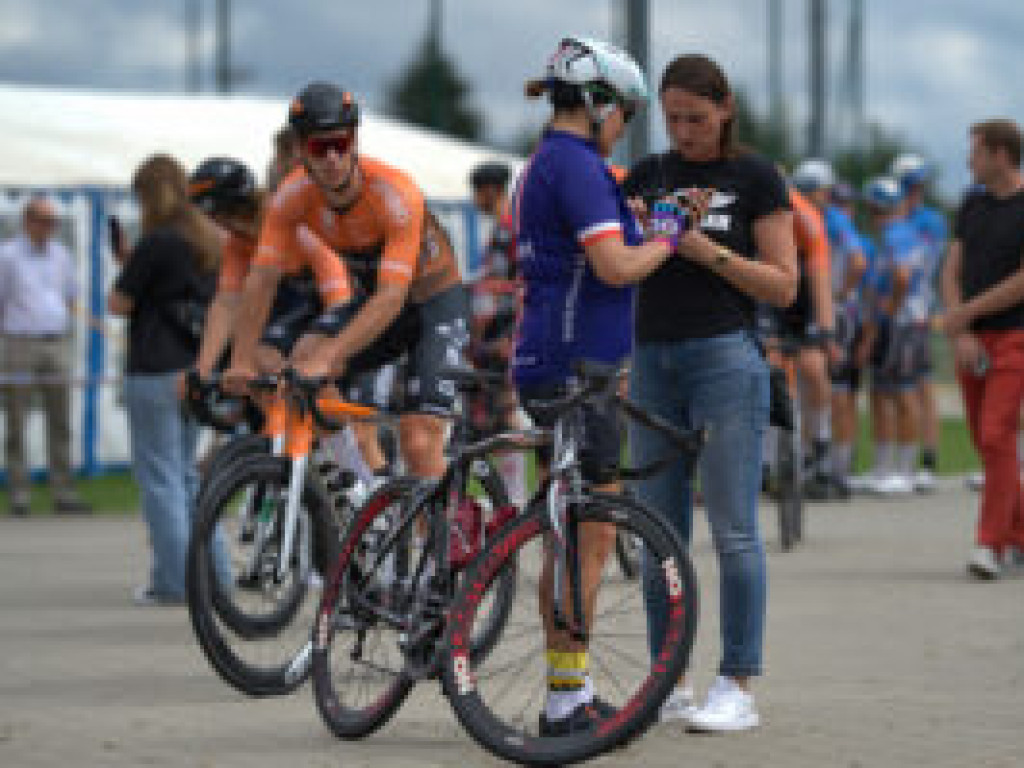 Peleton w obiektywie Jakubowskiego