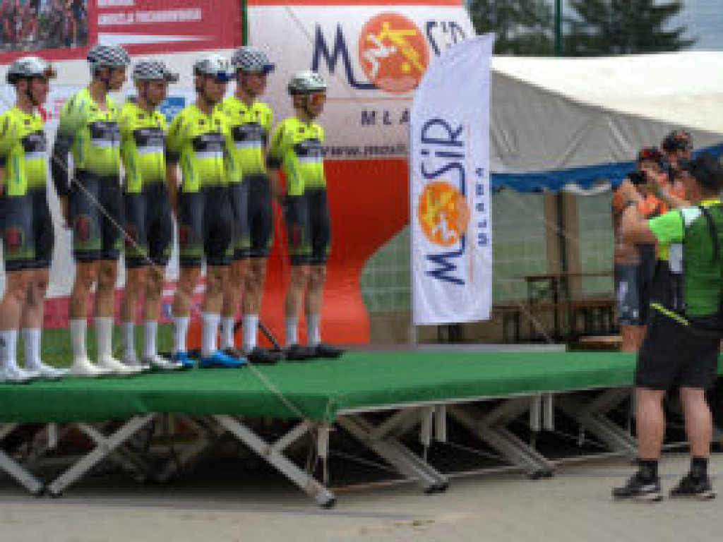 Peleton w obiektywie Jakubowskiego