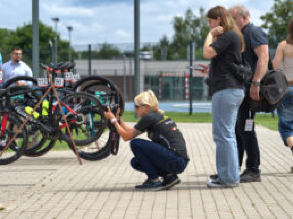 Peleton w obiektywie Jakubowskiego