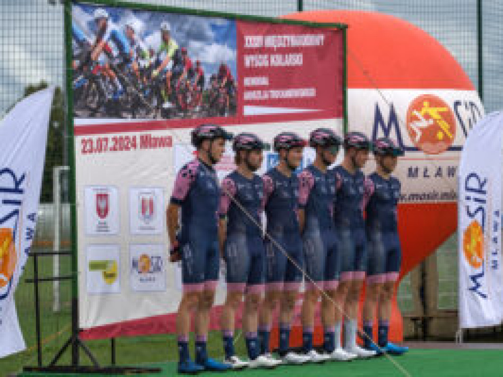 Peleton w obiektywie Jakubowskiego