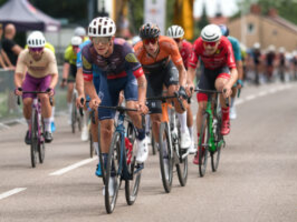 Peleton w obiektywie Jakubowskiego