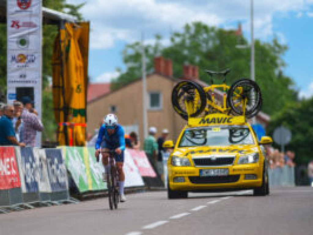 Peleton w obiektywie Jakubowskiego