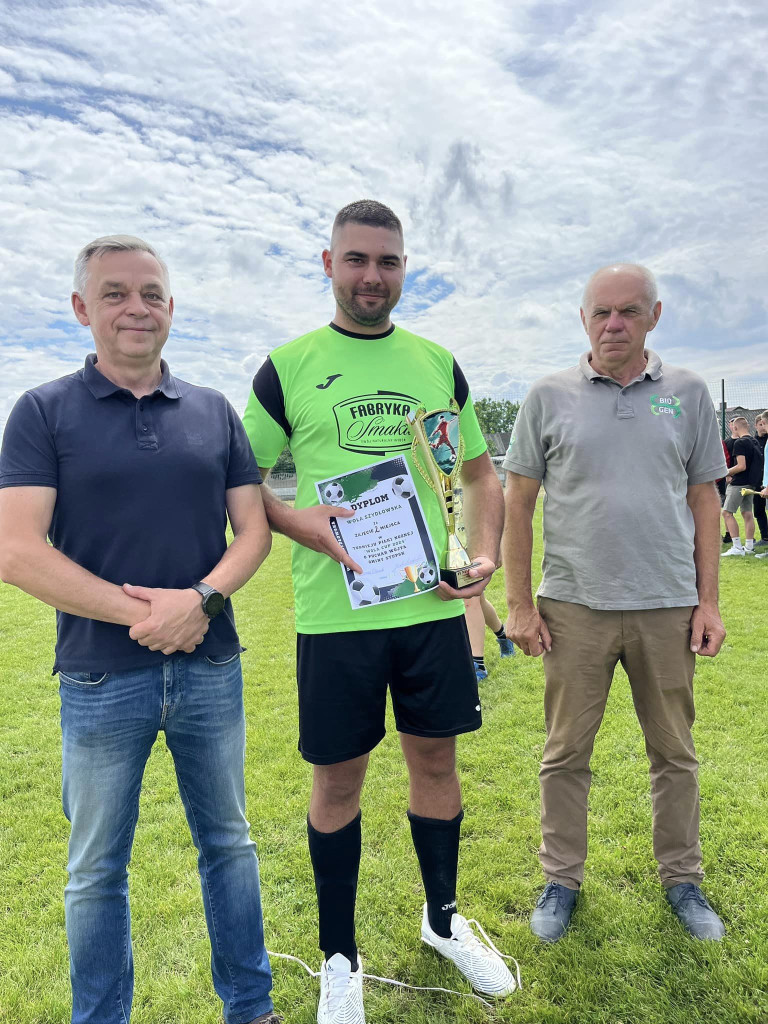 Raz Dąbrowa, raz Albatrosy. Futbolowe granie w Stupsku