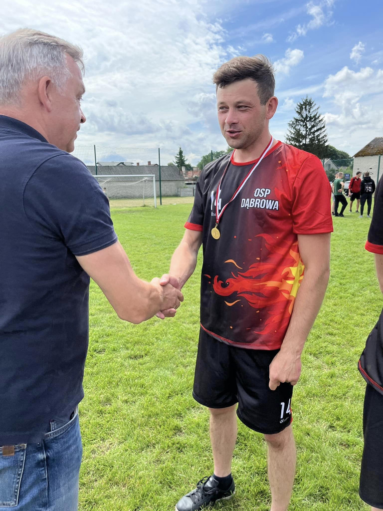 Raz Dąbrowa, raz Albatrosy. Futbolowe granie w Stupsku