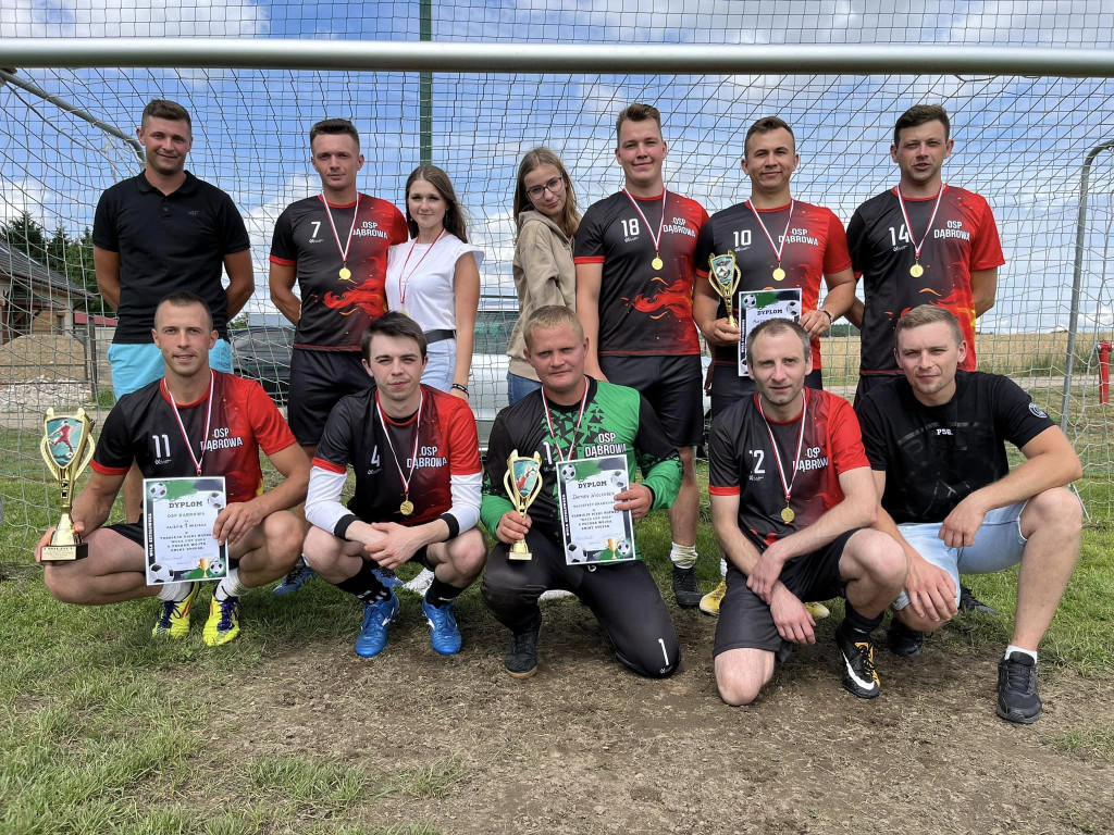 Raz Dąbrowa, raz Albatrosy. Futbolowe granie w Stupsku