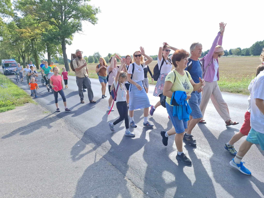 Pielgrzymi z Mławy na trasie 