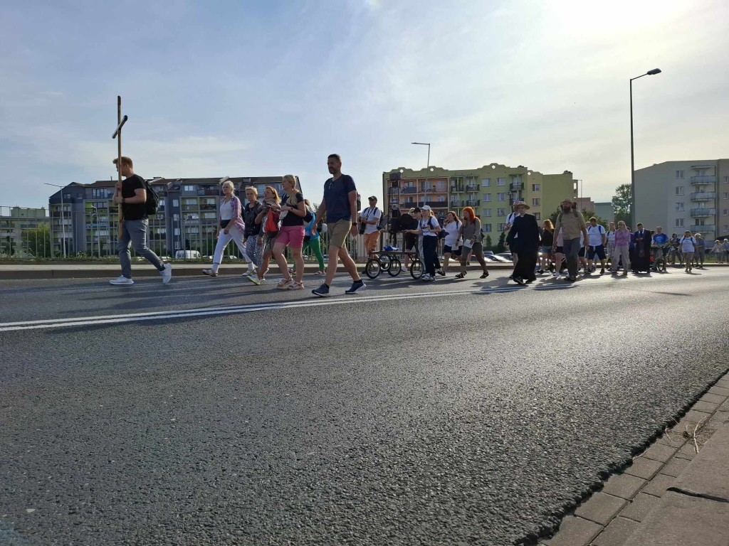 Pielgrzymi z Mławy na trasie 