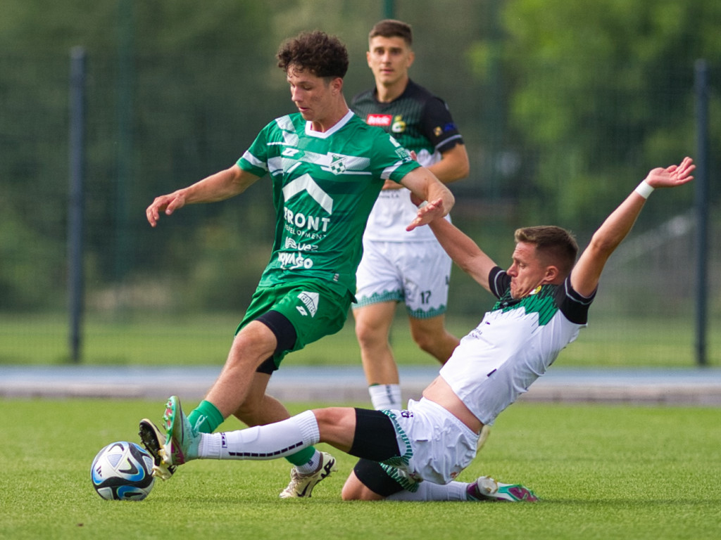 Inaguracja na remis.  Poprzeczka razy dwa